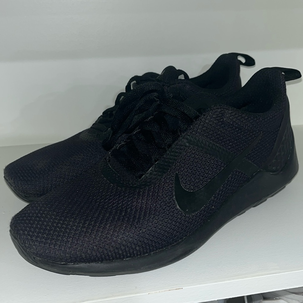 Nike trainers - black men’s - running shoe